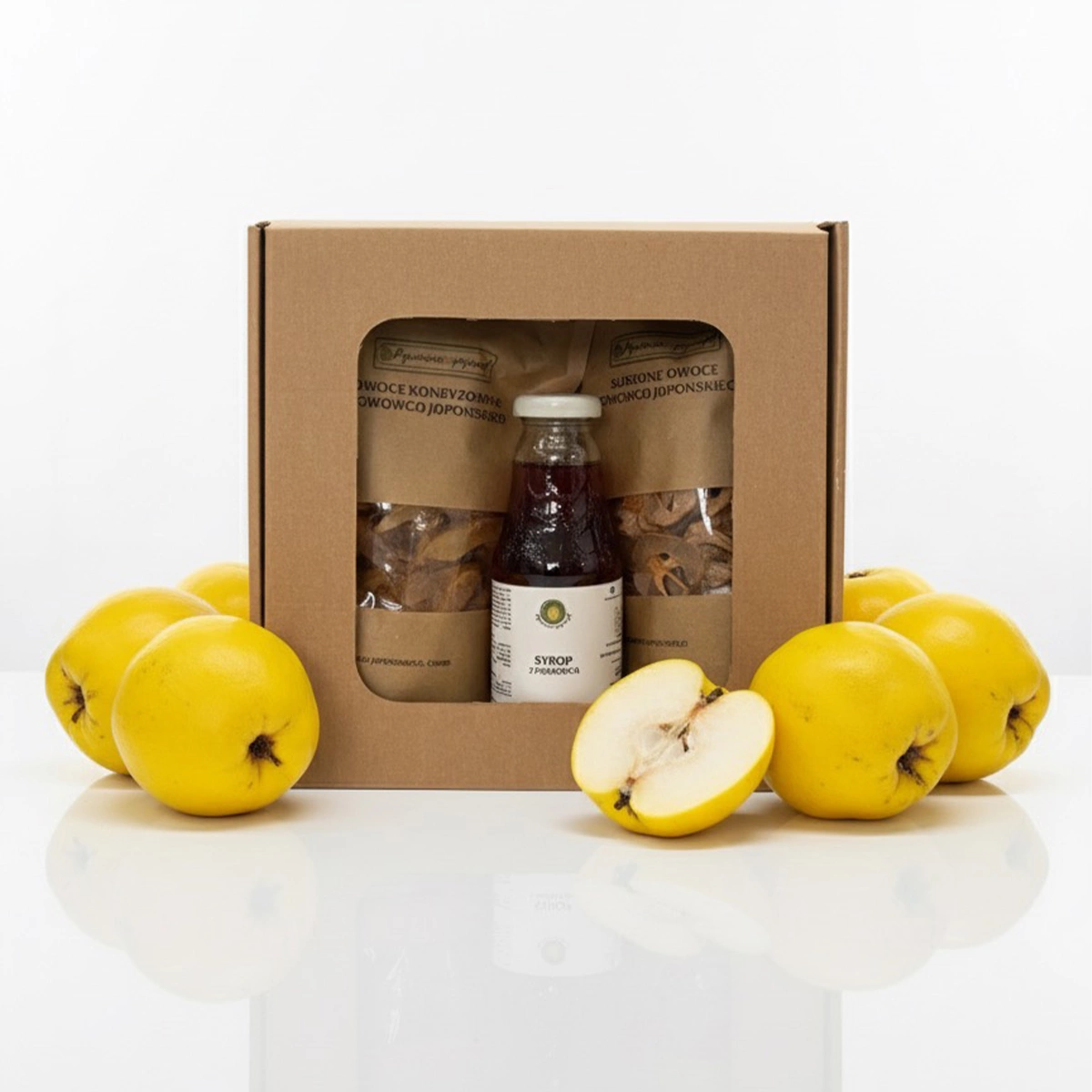 Mały box prezentowy z przetworami z pigwowca